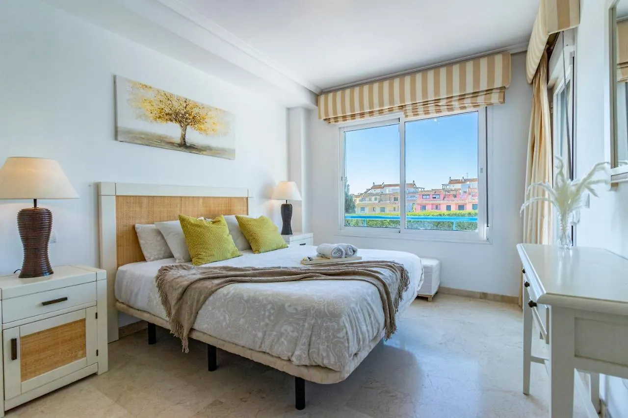 Casa Adosada Familiar En Complejo Con Piscina - Bel Air 28 Estepona 0*,