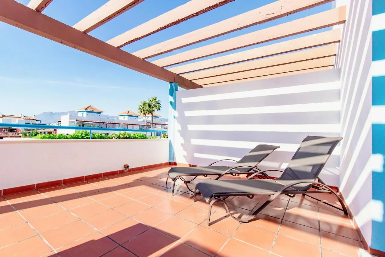 Casa Adosada Familiar En Complejo Con Piscina - Bel Air 28 Estepona