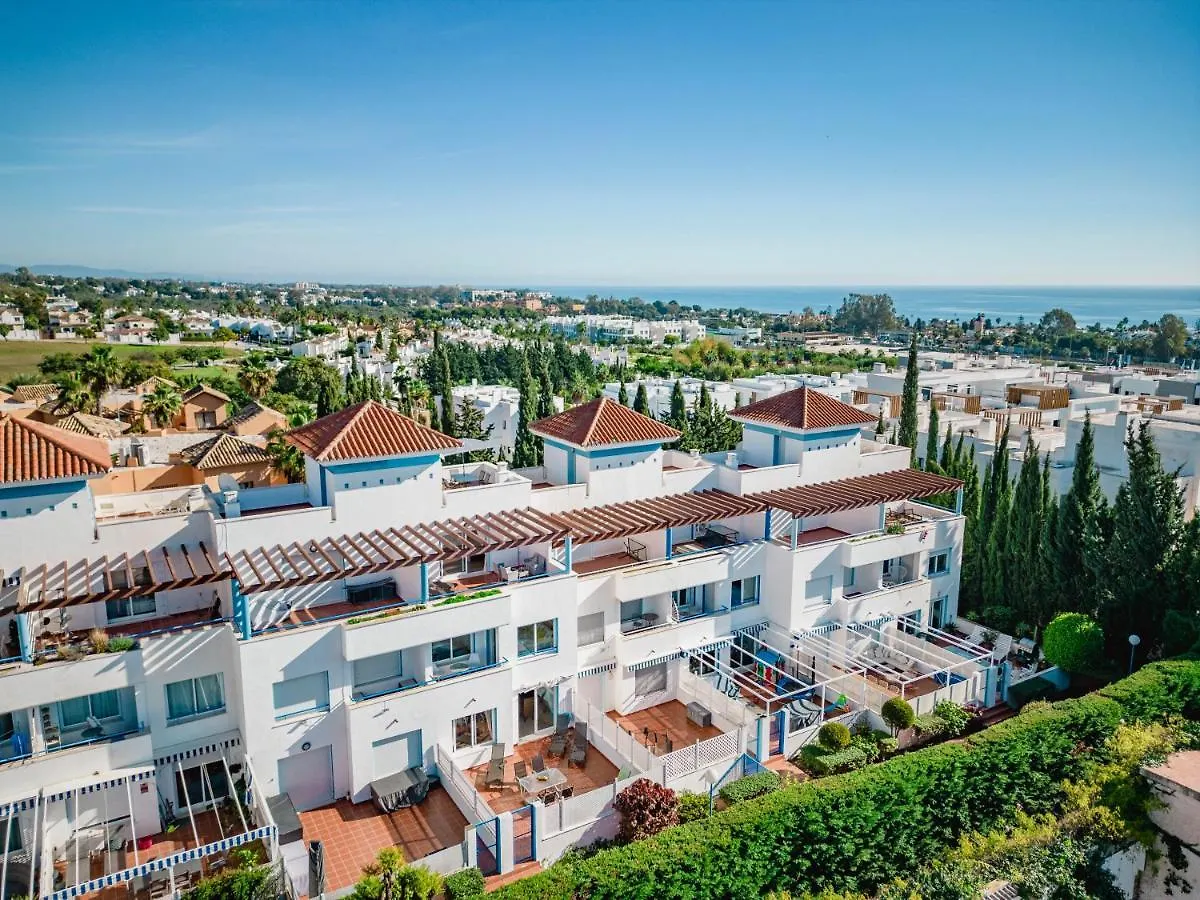 Casa Adosada Familiar En Complejo Con Piscina - Bel Air 28 Estepona 0*,